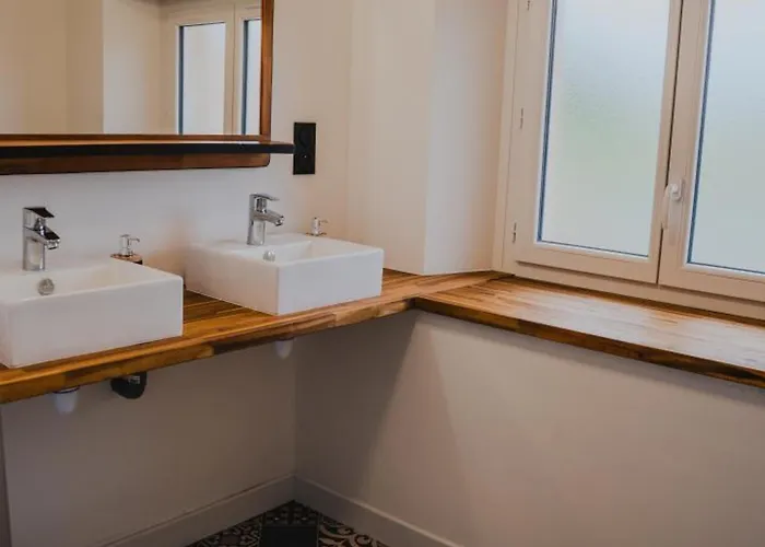 Сasa de vacaciones De Campagne Avec Et Parking, Animaux Acceptés - Fr-1-653-286 Bioussac